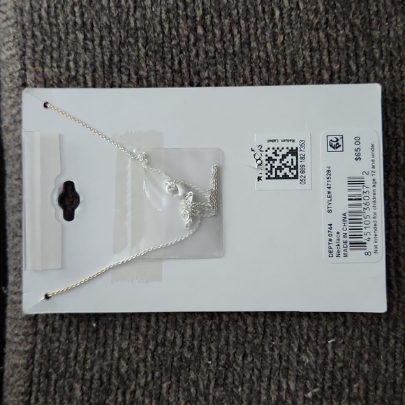 Unwritten Initial "I" Necklace - Picture 4 of 4